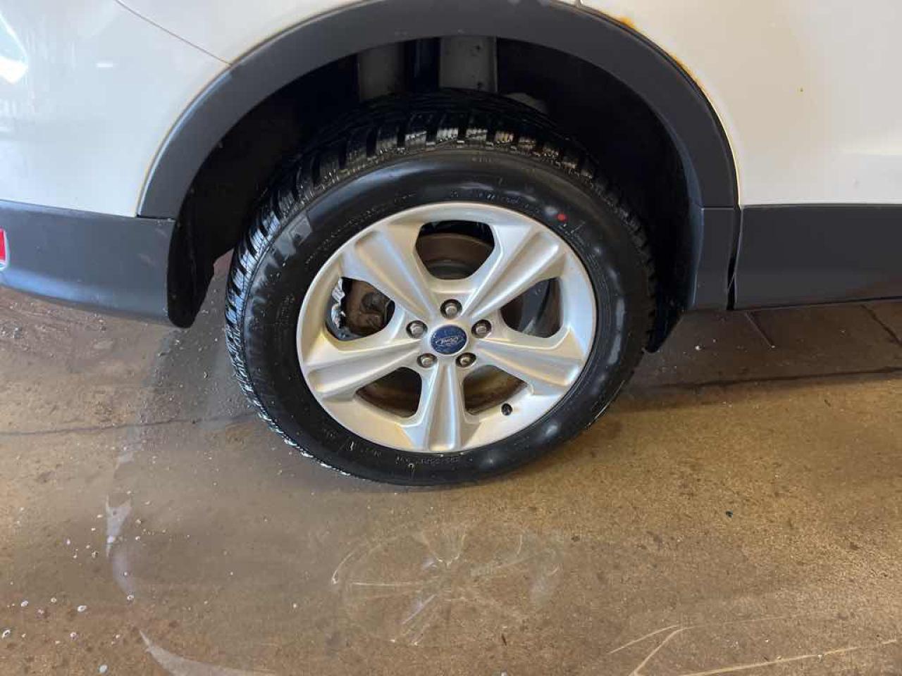 2016 Ford Escape SE - Photo #18