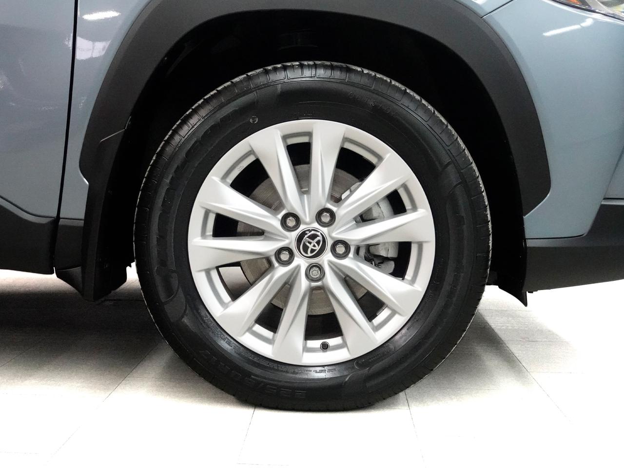 2023 Toyota Corolla Cross LE | AWD | LaneDep | Heated Steering | CarPlay