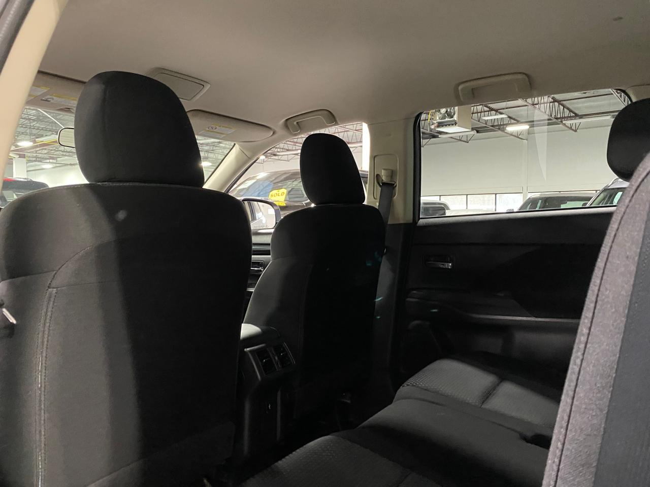 2019 Mitsubishi Outlander ES - Photo #15