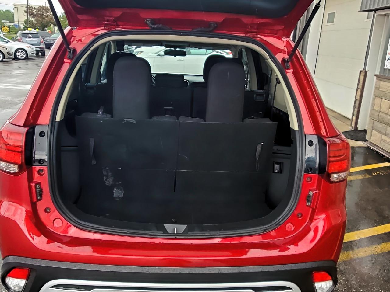 2020 Mitsubishi Outlander ES-AWD-7PASS THIRD ROW-REAR CAMERA-BLUETOOTH - Photo #18