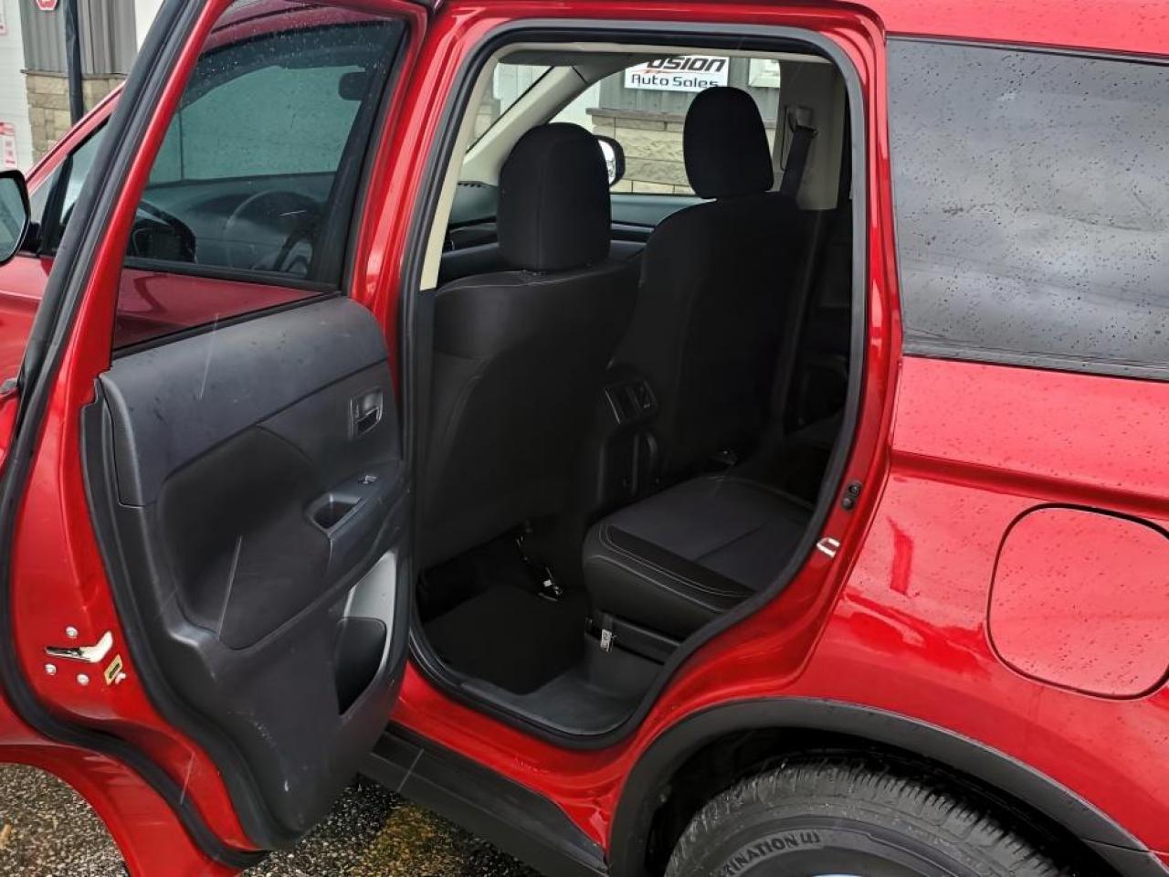 2020 Mitsubishi Outlander ES-AWD-"NO TAX SALE-MAX $2000-LTD TIME ONLY" - Photo #16