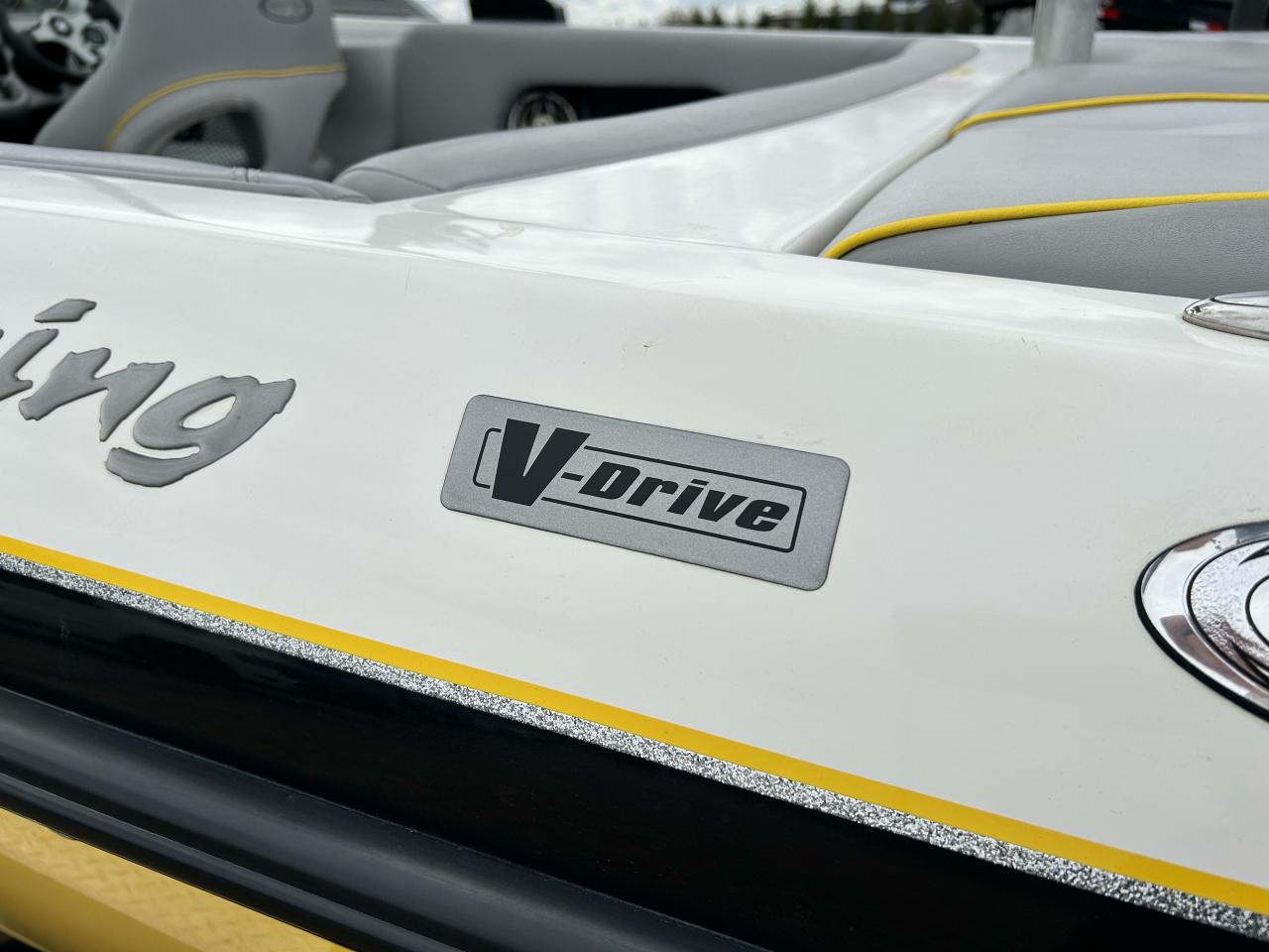 2007 Centurion Speed Boat Lightning C4 - Photo #6
