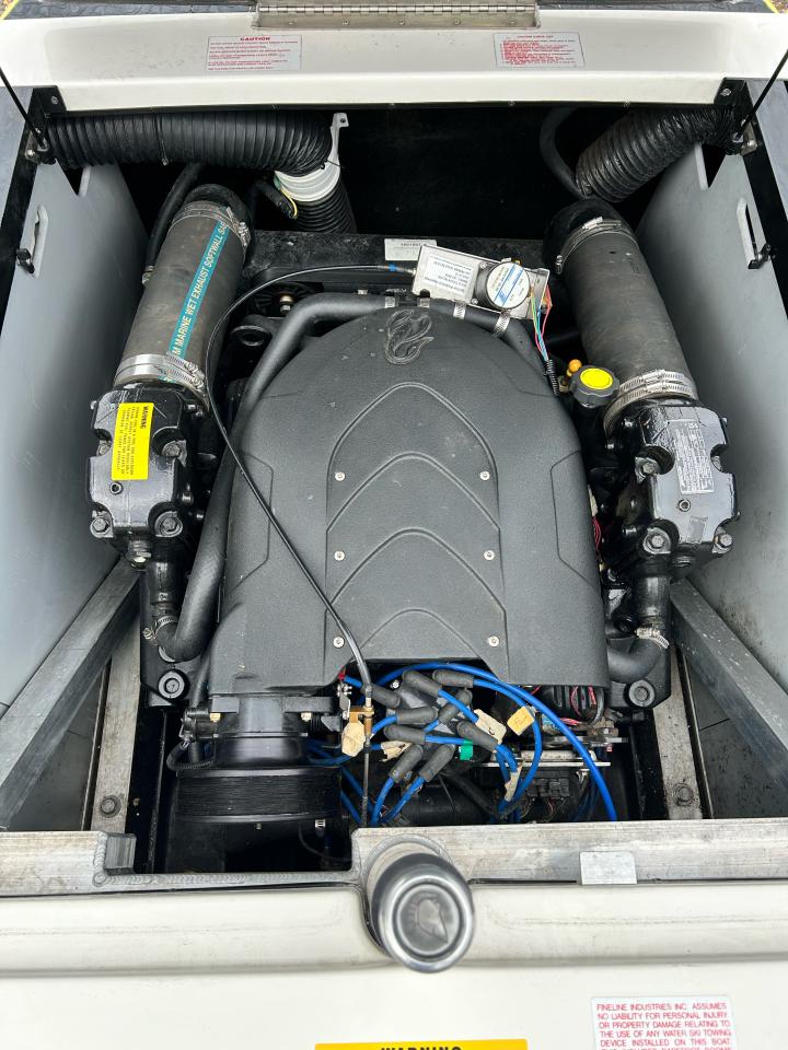 2007 Centurion Speed Boat Lightning C4 - Photo #12