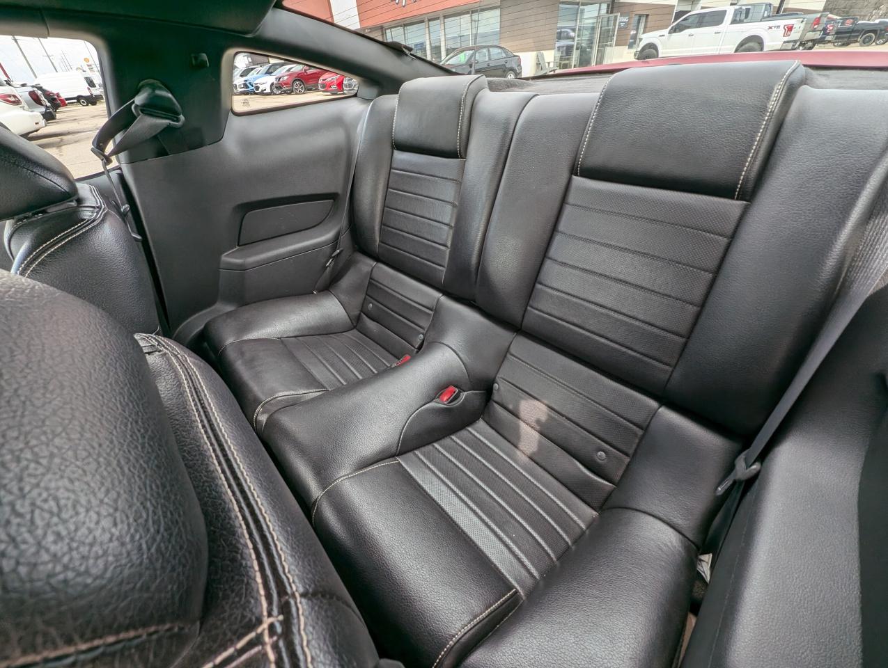 2010 Ford Mustang GT | Leather | Heated Seats - Photo #9