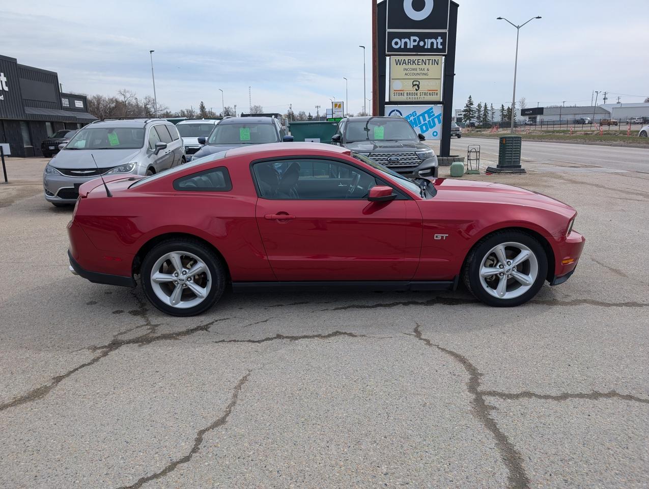 2010 Ford Mustang GT | Leather | Heated Seats - Photo #3