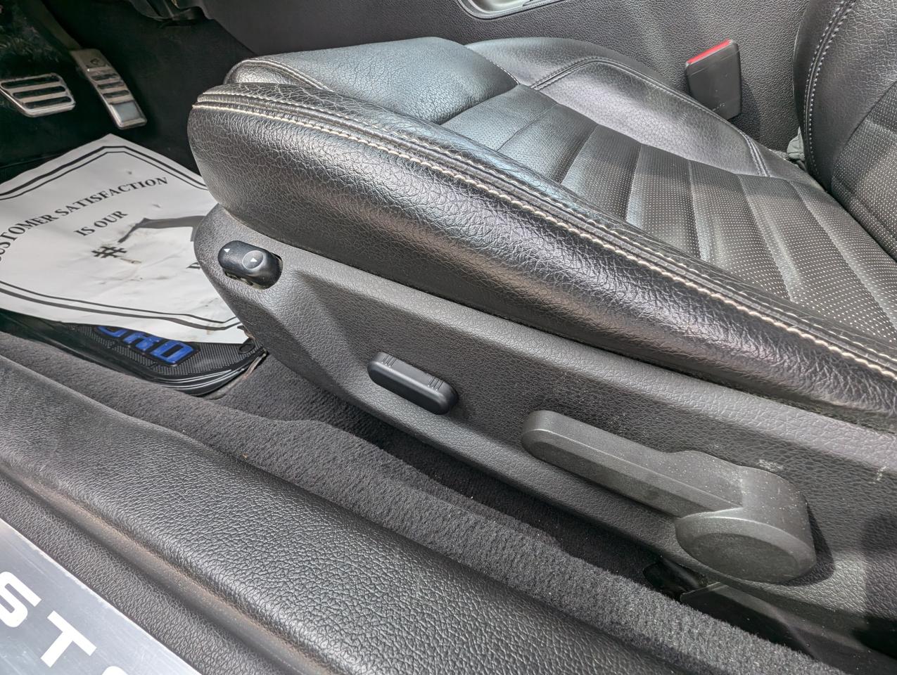 2010 Ford Mustang GT | Leather | Heated Seats - Photo #12