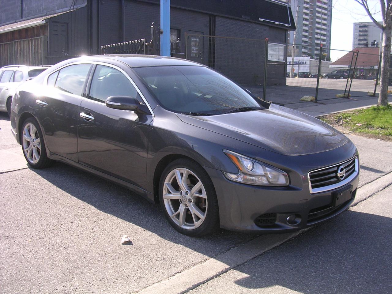 2012 Nissan Maxima 3.5 SV - Photo #2