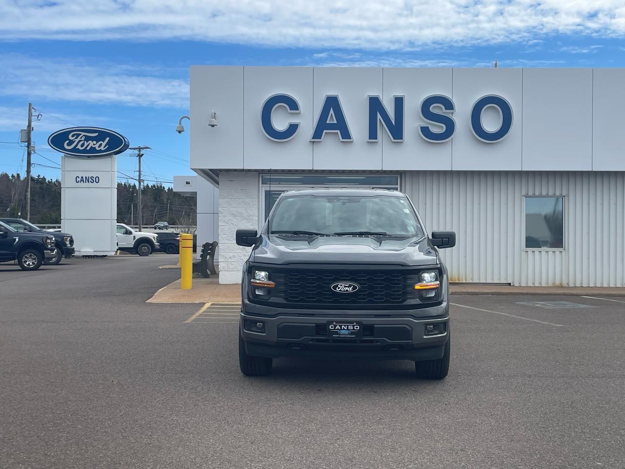 2025 Ford F-150 STX 4WD SuperCrew 5.5' Box Photo1
