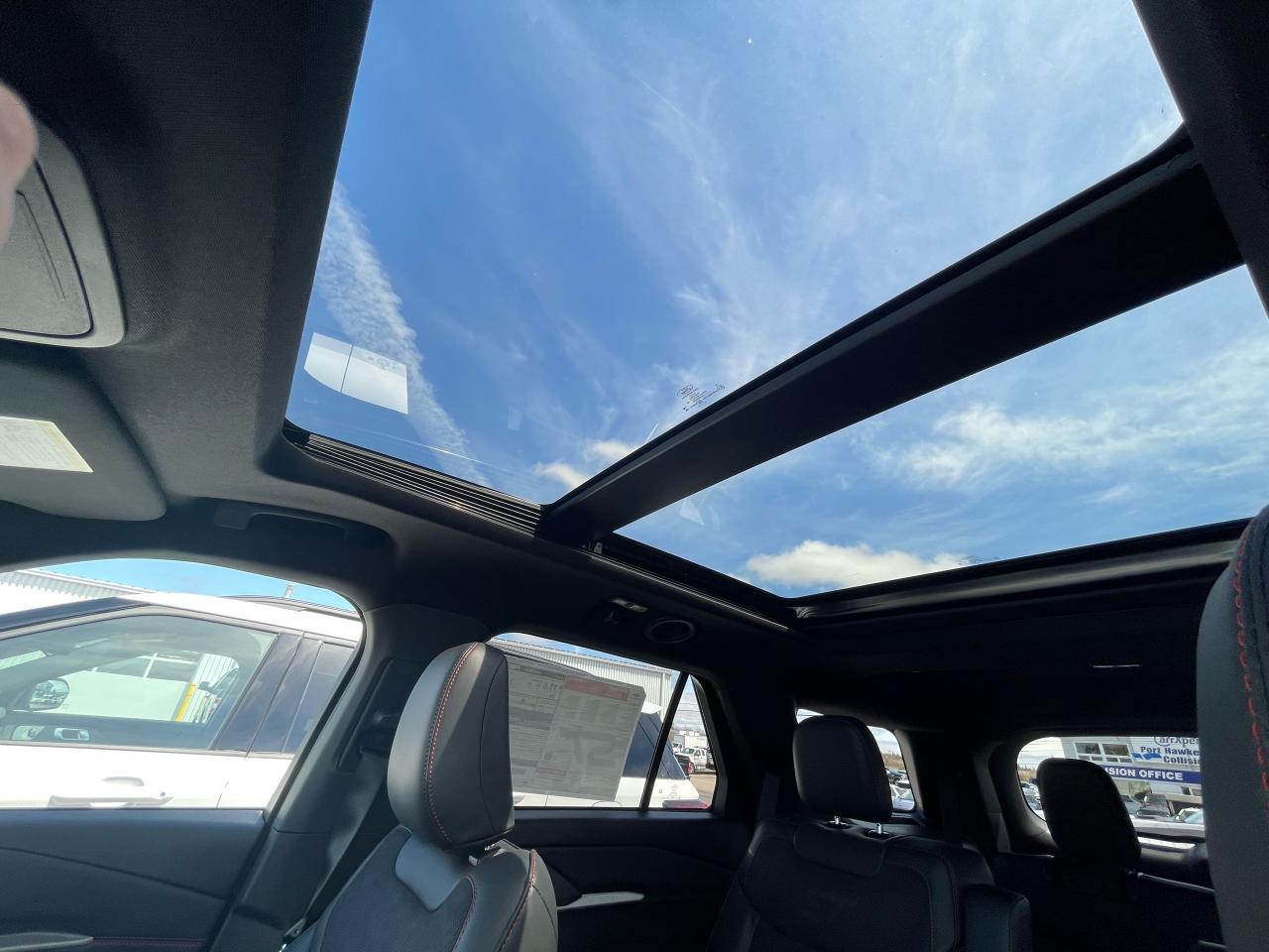 2025 Ford Explorer ST 4WD Photo5