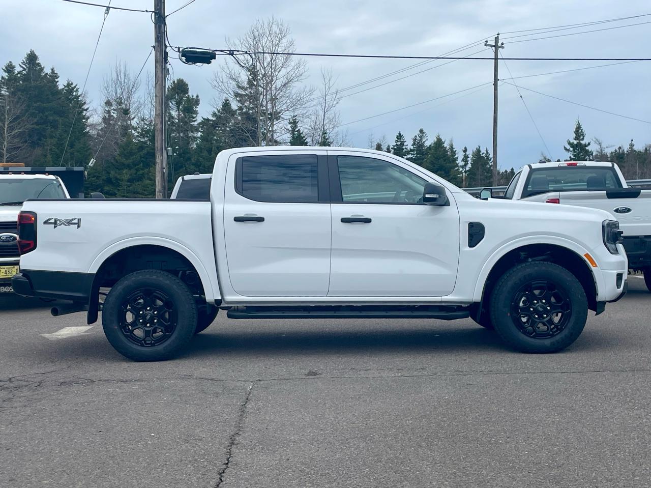 2025 Ford Ranger XLT 4WD SUPERCREW 5' BOX Photo4