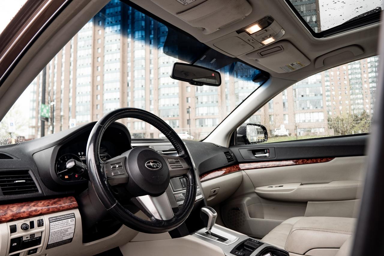2011 Subaru Outback 2.5i Limited Pwr Moon | SOLD AS IS | - Photo #7