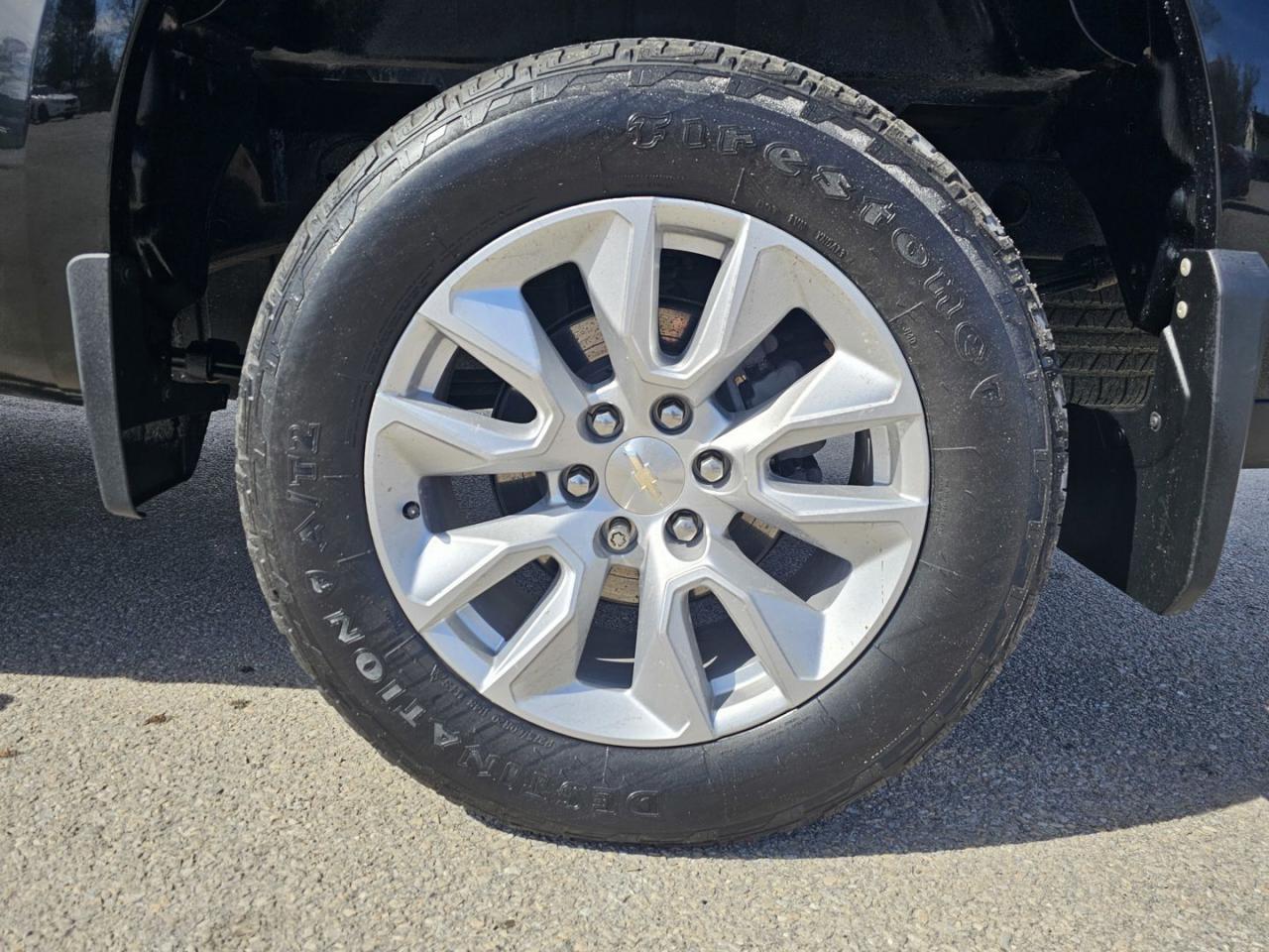 2021 Chevrolet Silverado 1500 Custom Double Cab 4WD 2.7L Turbo - Photo #16