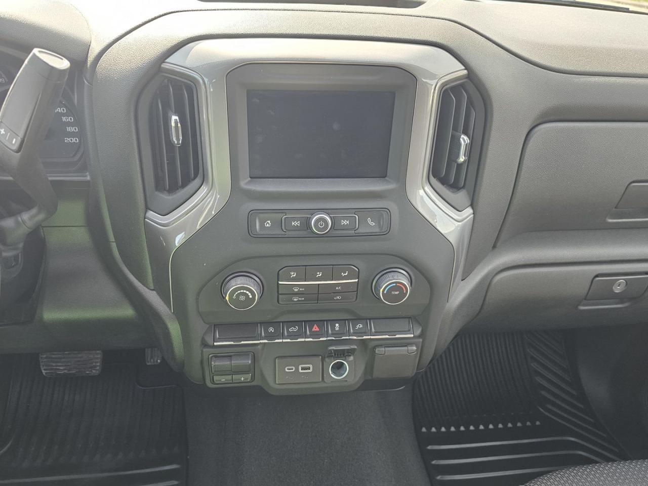 2021 Chevrolet Silverado 1500 Custom Double Cab 4WD 2.7L Turbo - Photo #20