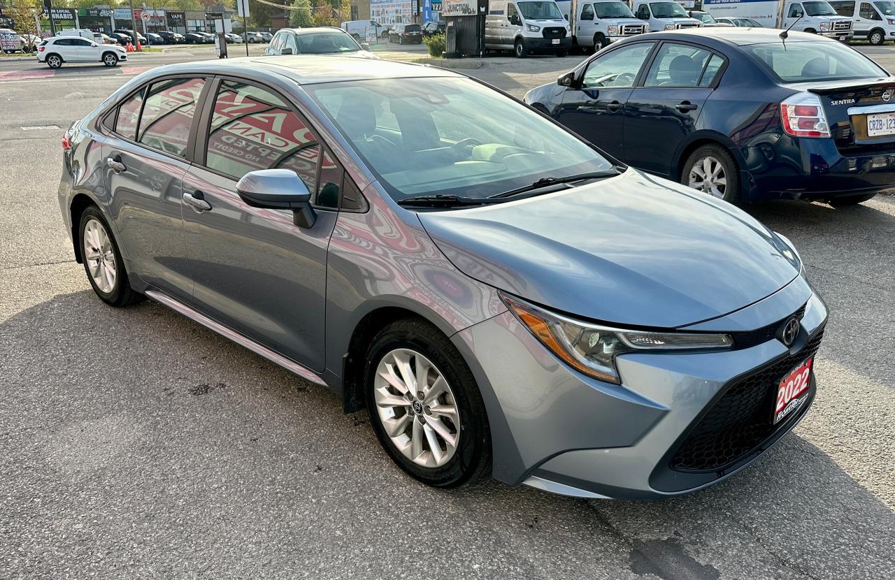 2022 Toyota Corolla LE UPGRADE Photo3