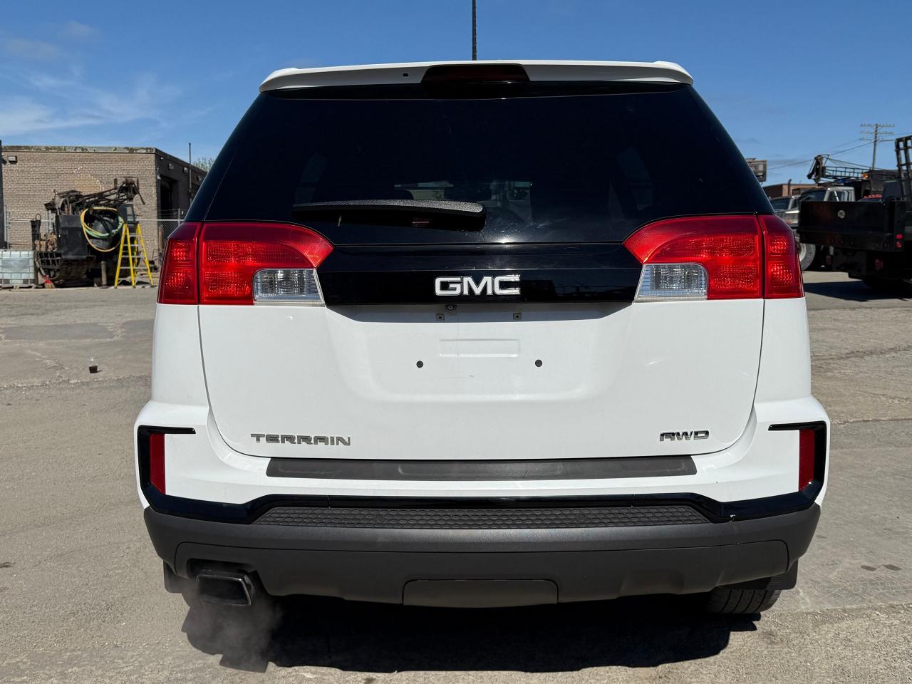 2017 GMC Terrain SLE-2 AWD *SAFETY INCL*FINANCING AVAI* - Photo #4