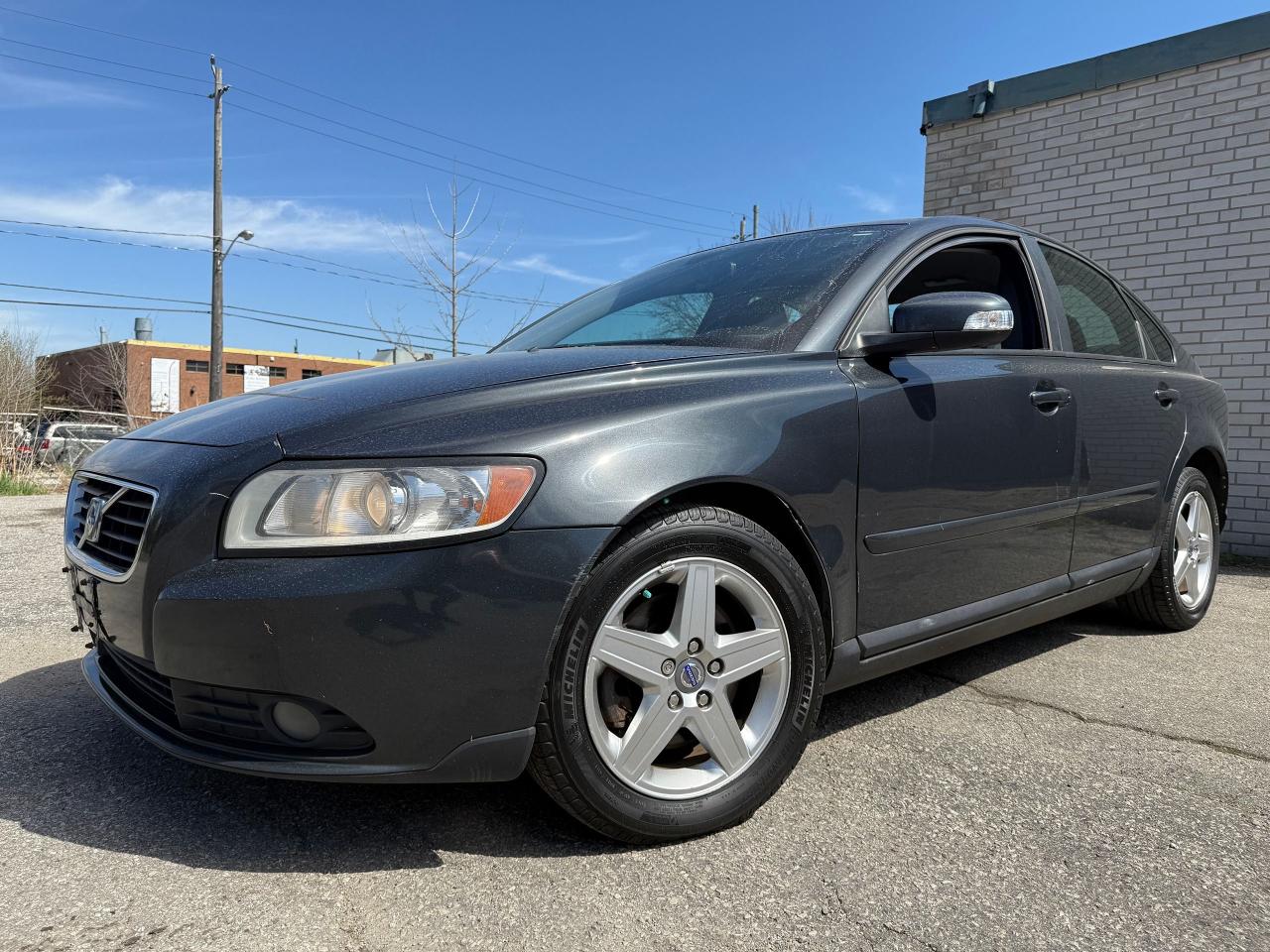 2009 Volvo S40 2.4L I5 *SAFETY INCLU*EXCELLENT COND* - Photo #2