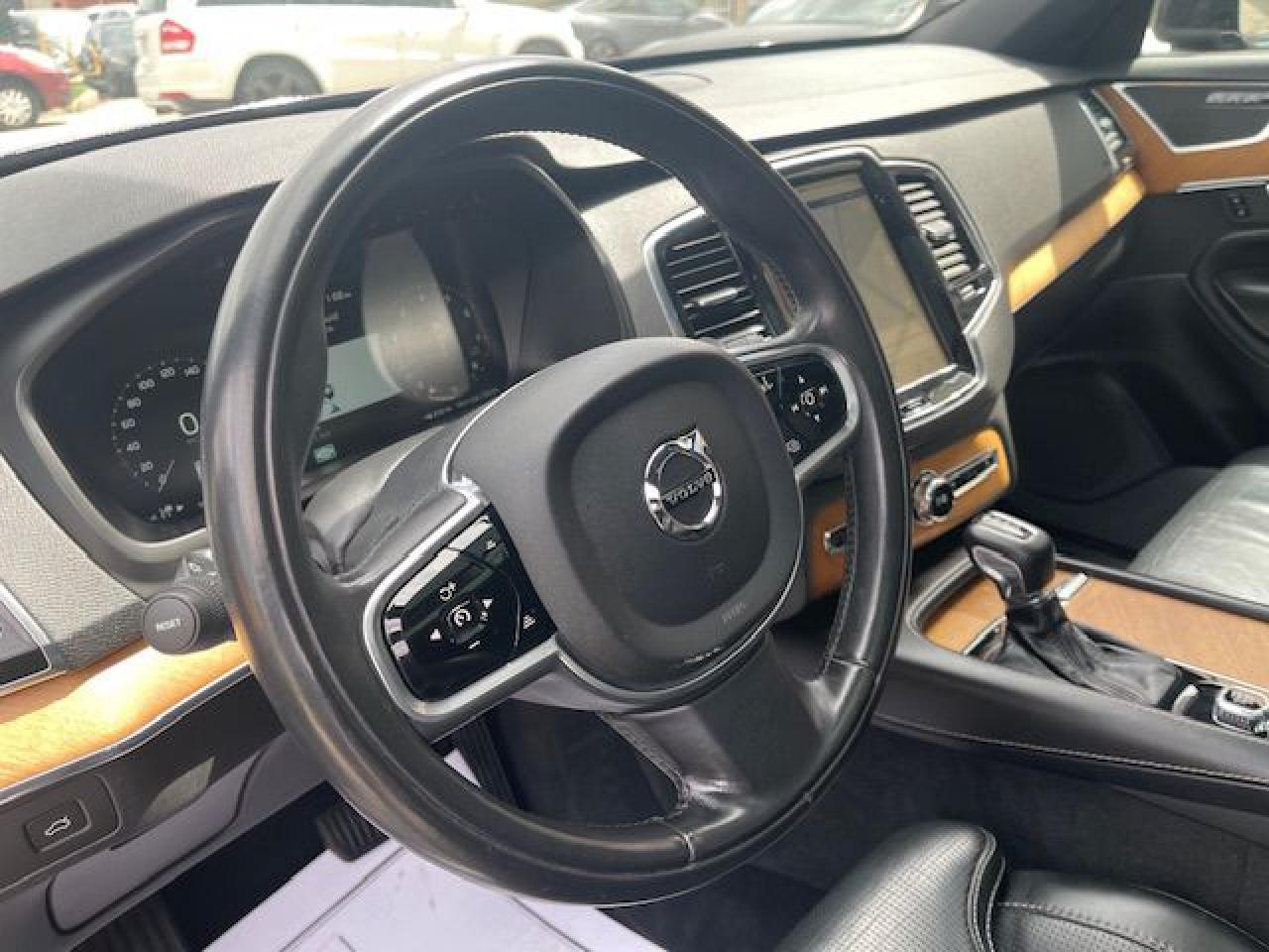 2018 Volvo XC90 T6 T6 INSCRIPTION - Photo #16