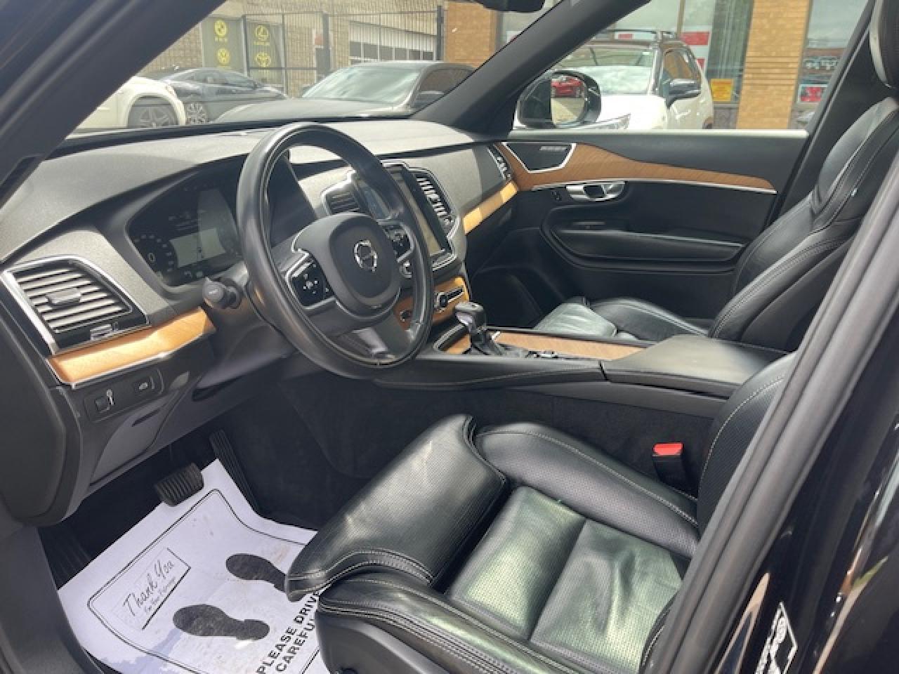 2018 Volvo XC90 T6 T6 INSCRIPTION / NAVIAGATION / PANORAMIC SUNROOF - Photo #18