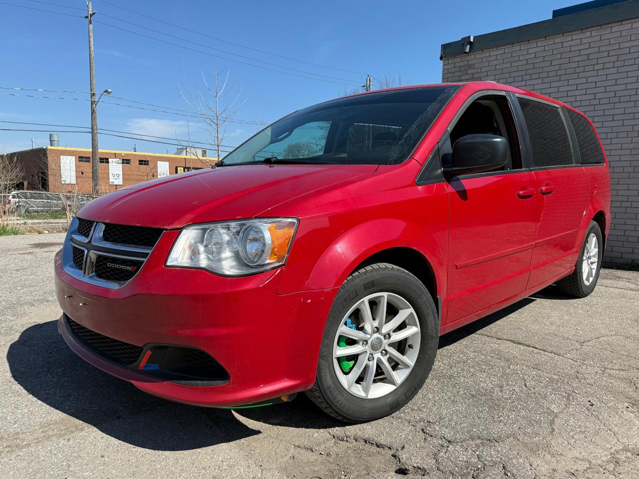 2015 Dodge Grand Caravan SXT *SAFETY INCL*STOW N GO*FINANCING AVA* - Photo #2