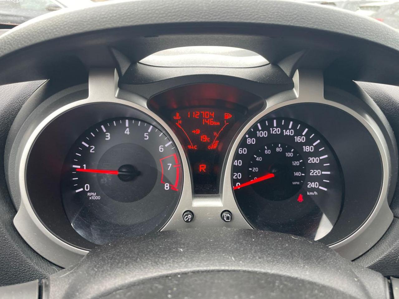 2015 Nissan Juke 5dr Wgn CVT SV AWD Clean CarFax Finance Trades OK! Photo2