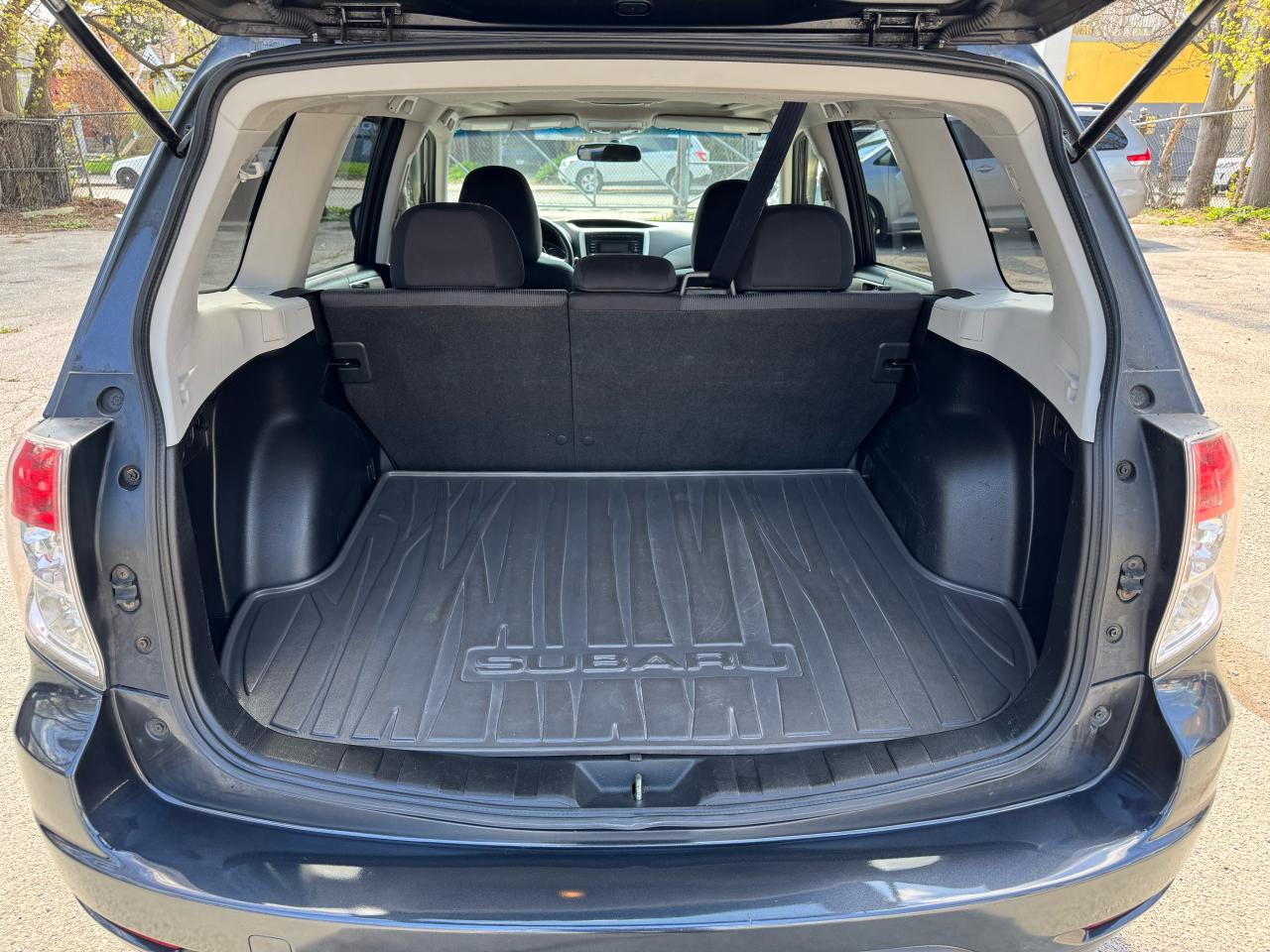 2010 Subaru Forester 2.5x Premium - 4WD - Photo #18