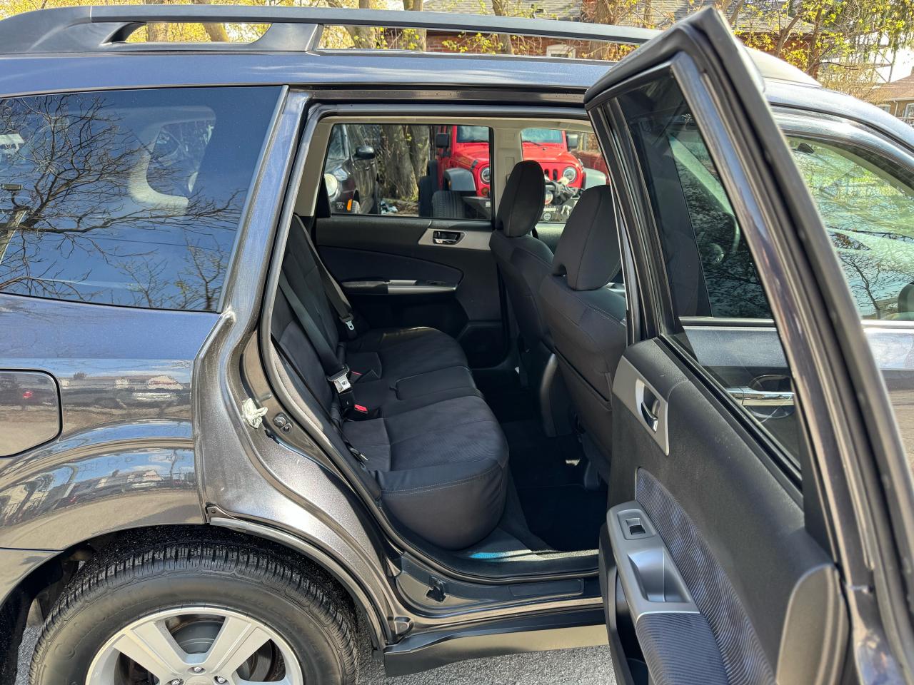 2010 Subaru Forester 2.5x Premium - 4WD - Photo #15