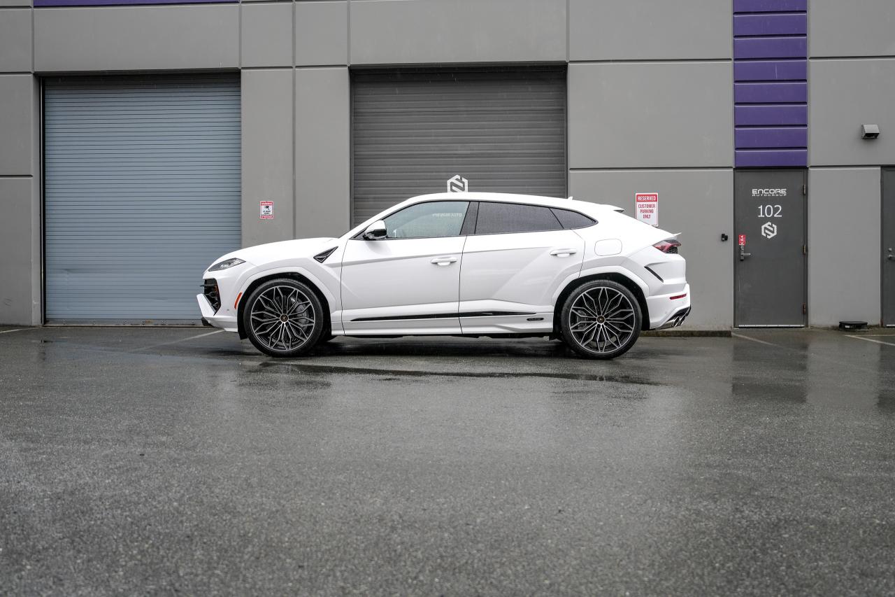 2025 Lamborghini Urus SE - Photo #21
