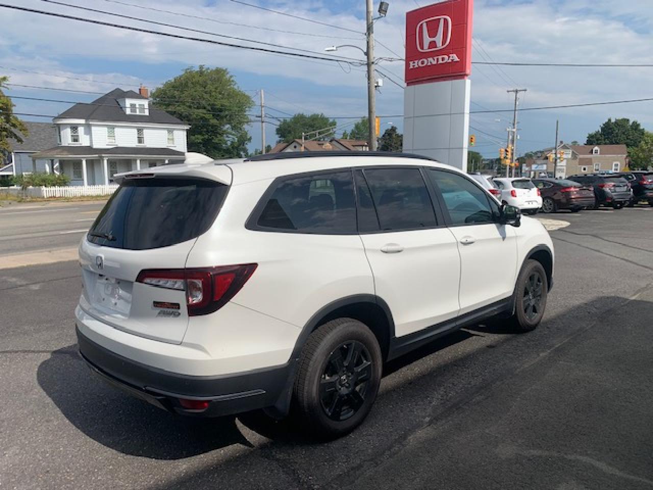 2022 Honda Pilot TrailSport Photo