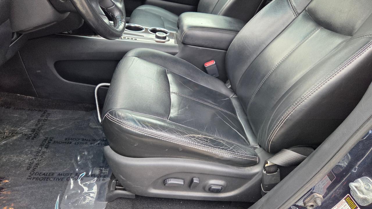 2014 Nissan Pathfinder SL - Photo #14