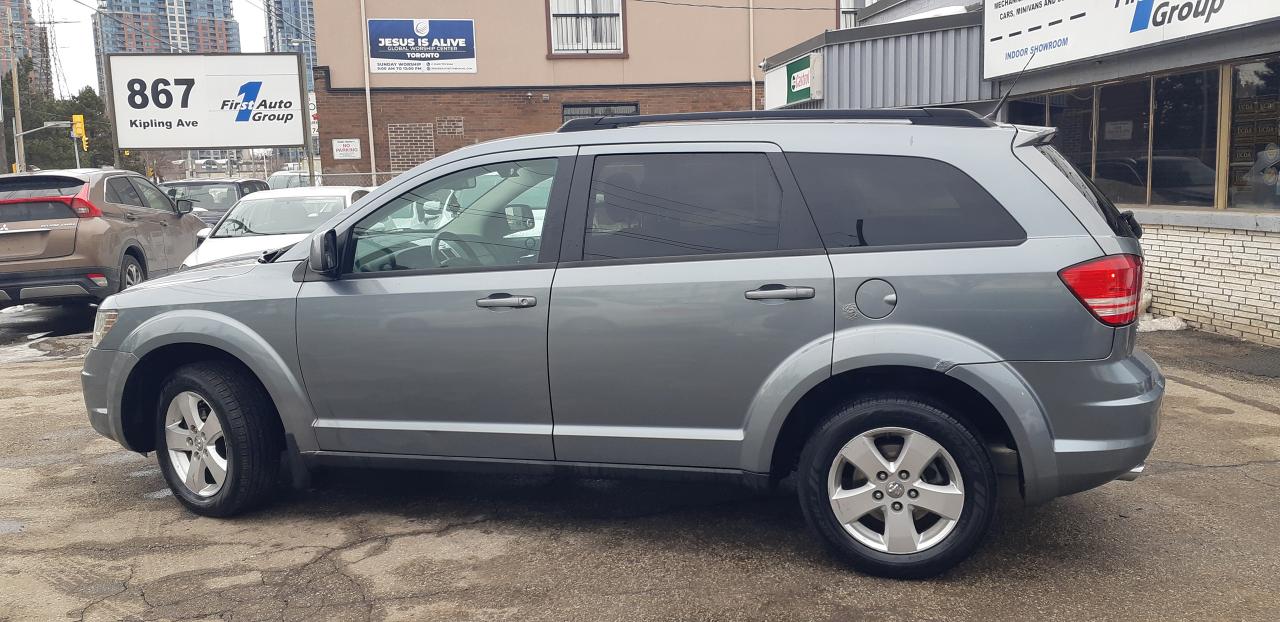 2010 Dodge Journey SXT 7 PASS. - Photo #2