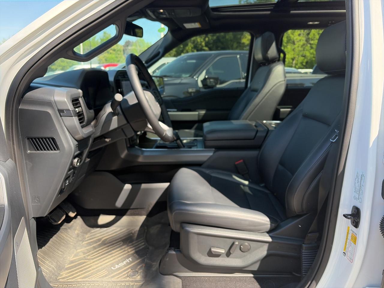 2025 Ford F-150 XLT  - Sunroof - Tow Package - Bed Liner Photo