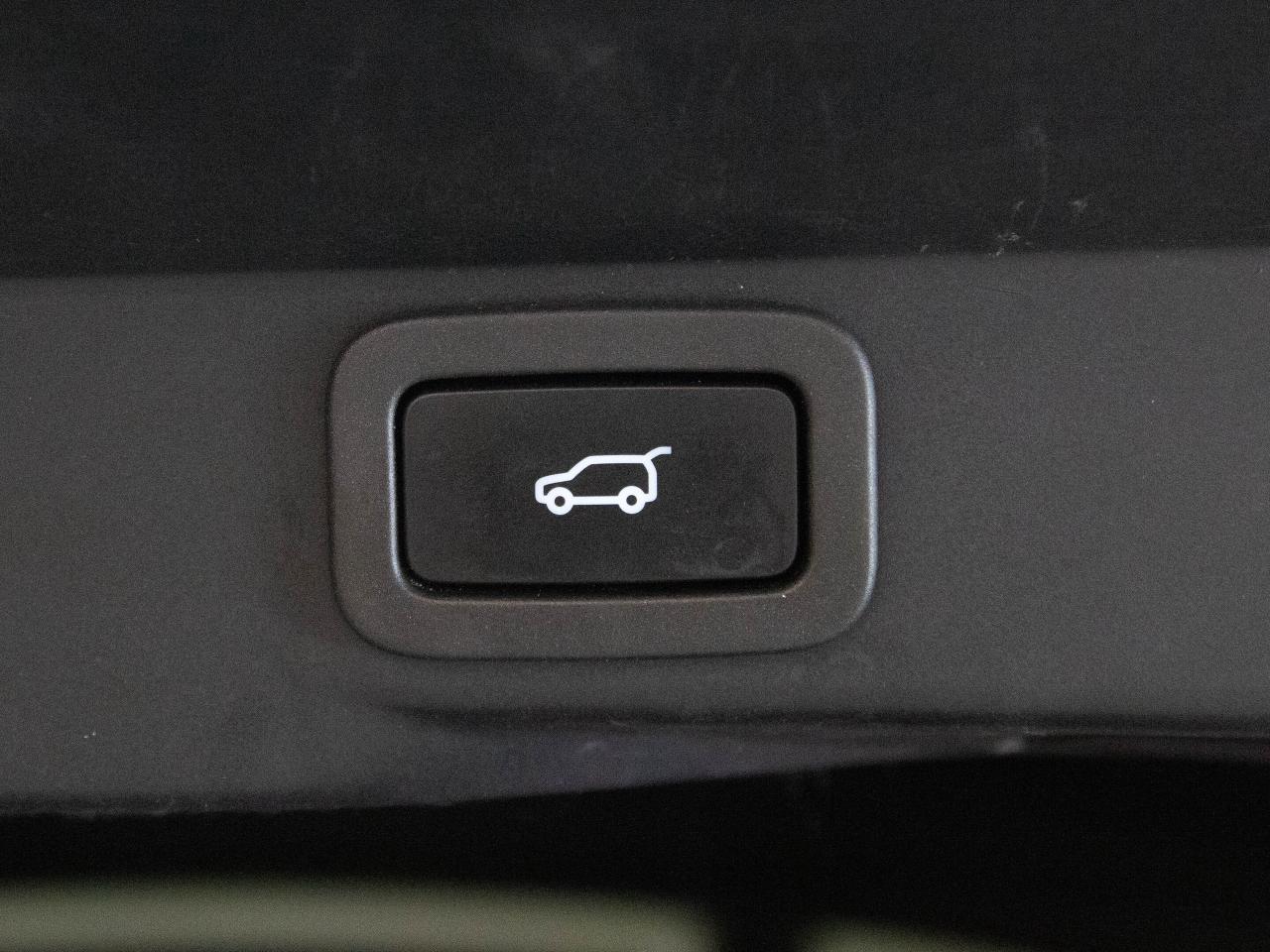 2021 Land Rover Range Rover Sport HST | MERIDIAN | PANO | 22" WHEELS | RED INT. Photo