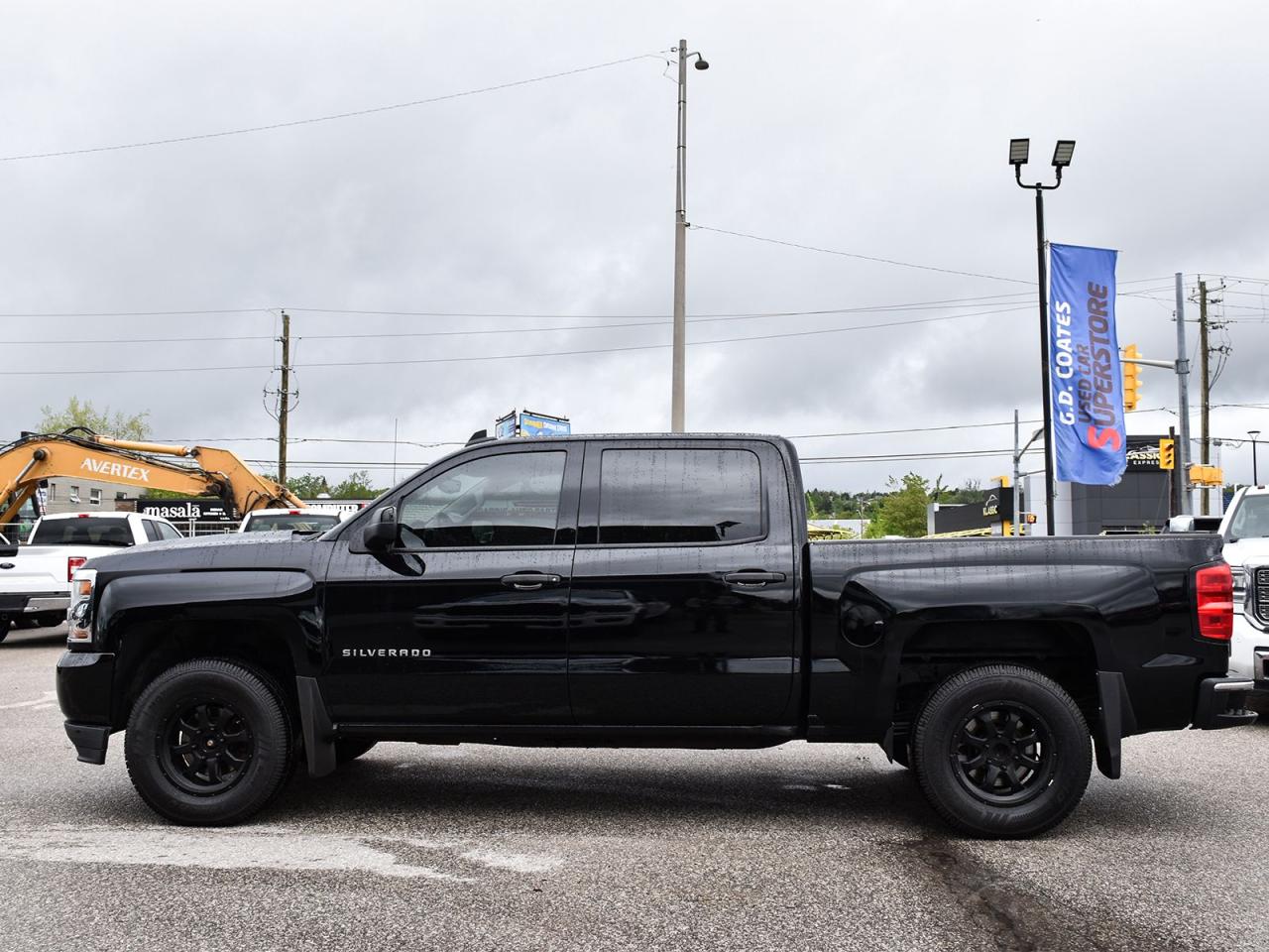 2017 Chevrolet Silverado 1500 WT Crew Cab 4x4 ~Camera ~Bluetooth ~Alloys ~A/C Photo