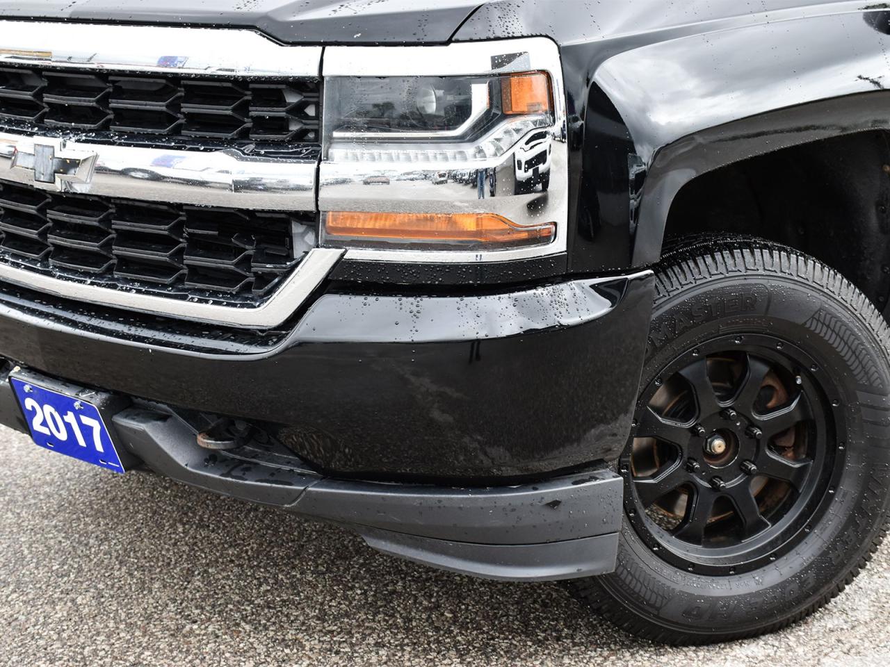 2017 Chevrolet Silverado 1500 WT Crew Cab 4x4 ~Camera ~Bluetooth ~Alloys ~A/C Photo