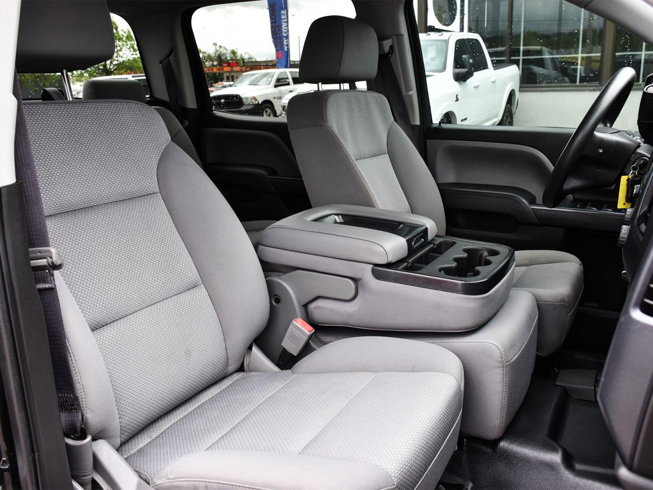 2017 Chevrolet Silverado 1500 WT Crew Cab 4x4 ~Camera ~Bluetooth ~Alloys ~A/C Photo