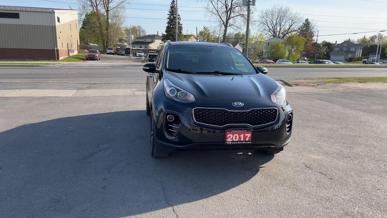 2017 Kia Sportage AWD EX| LOW KMS| HTD SEATS| CARPLAY|18IN ALLOYS Photo2