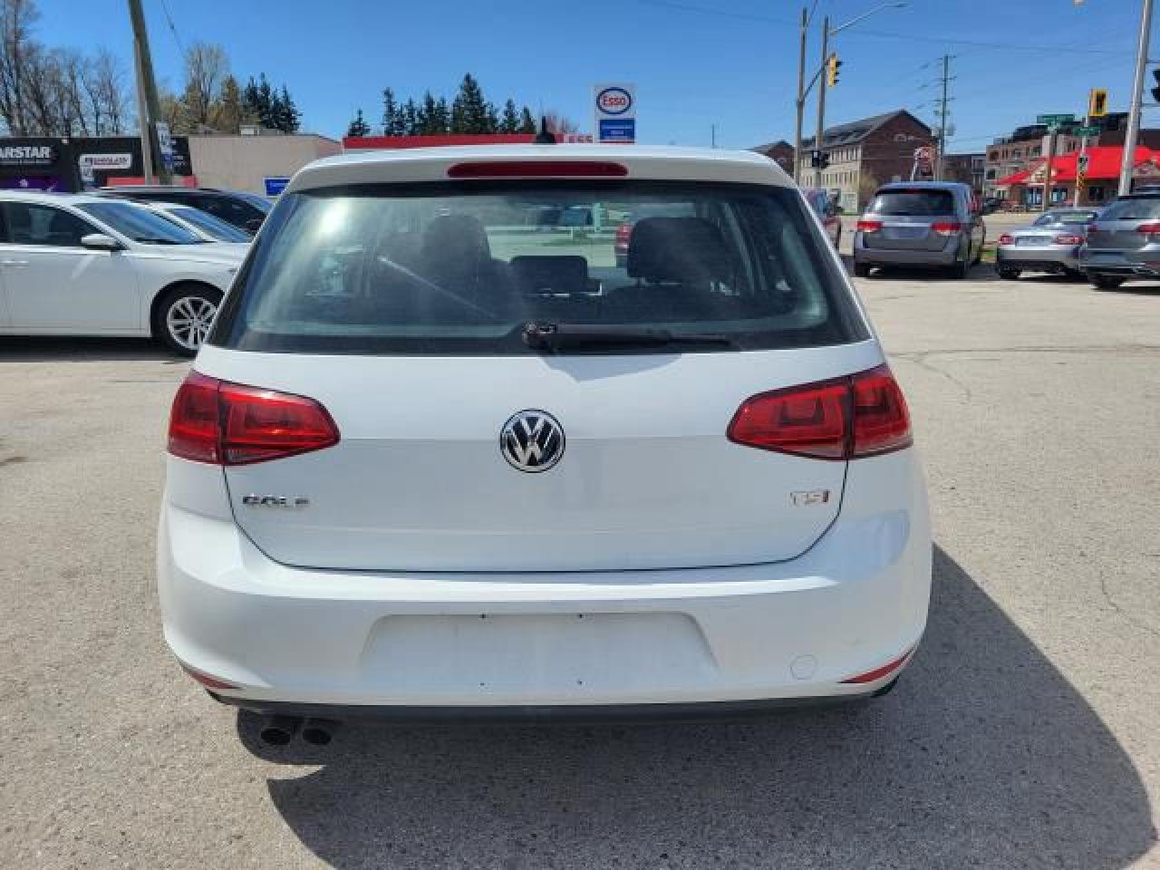 2015 Volkswagen Golf TRENDLINE Photo4