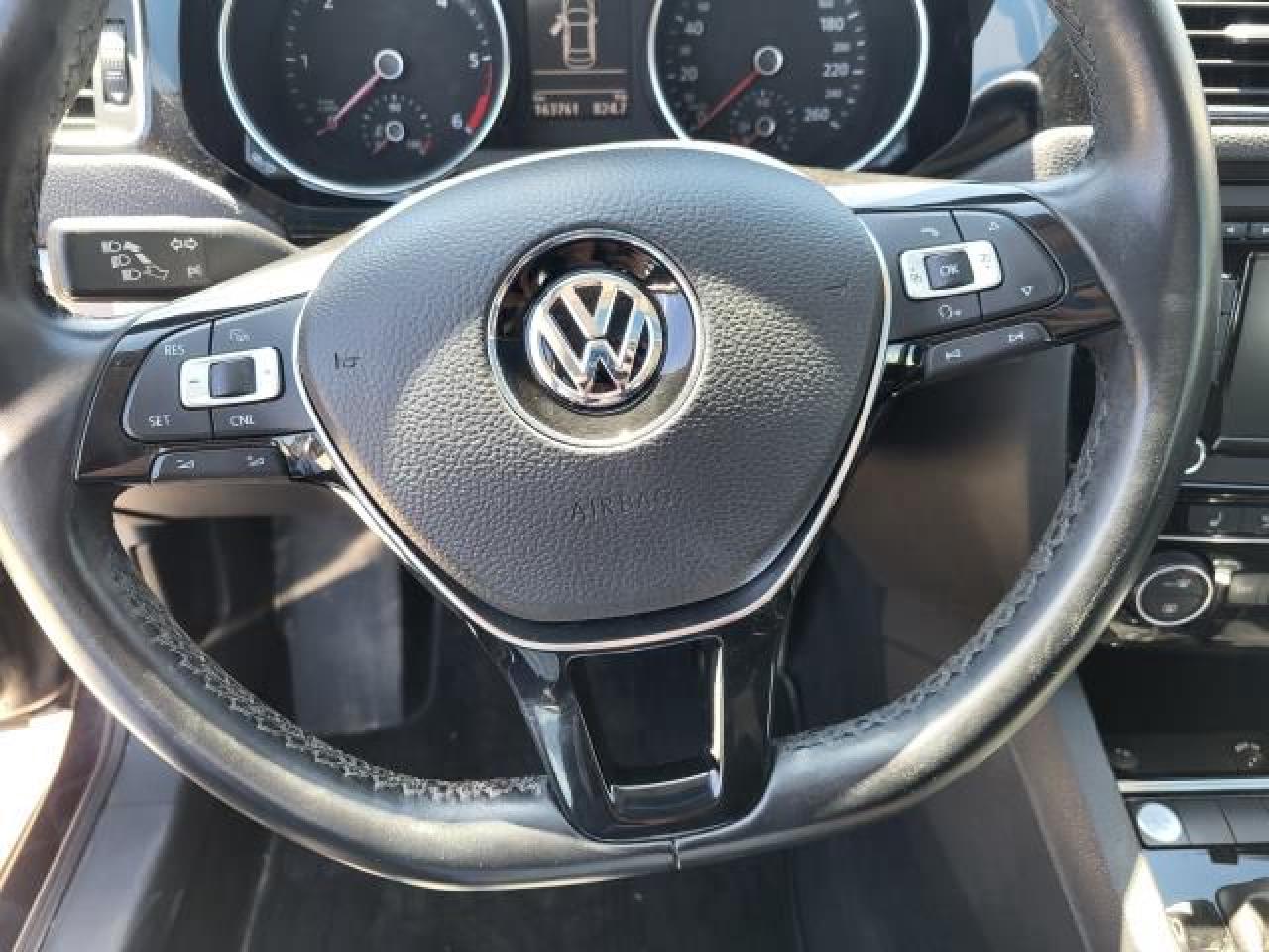 2015 Volkswagen Jetta HIGHLINE TDI Photo10