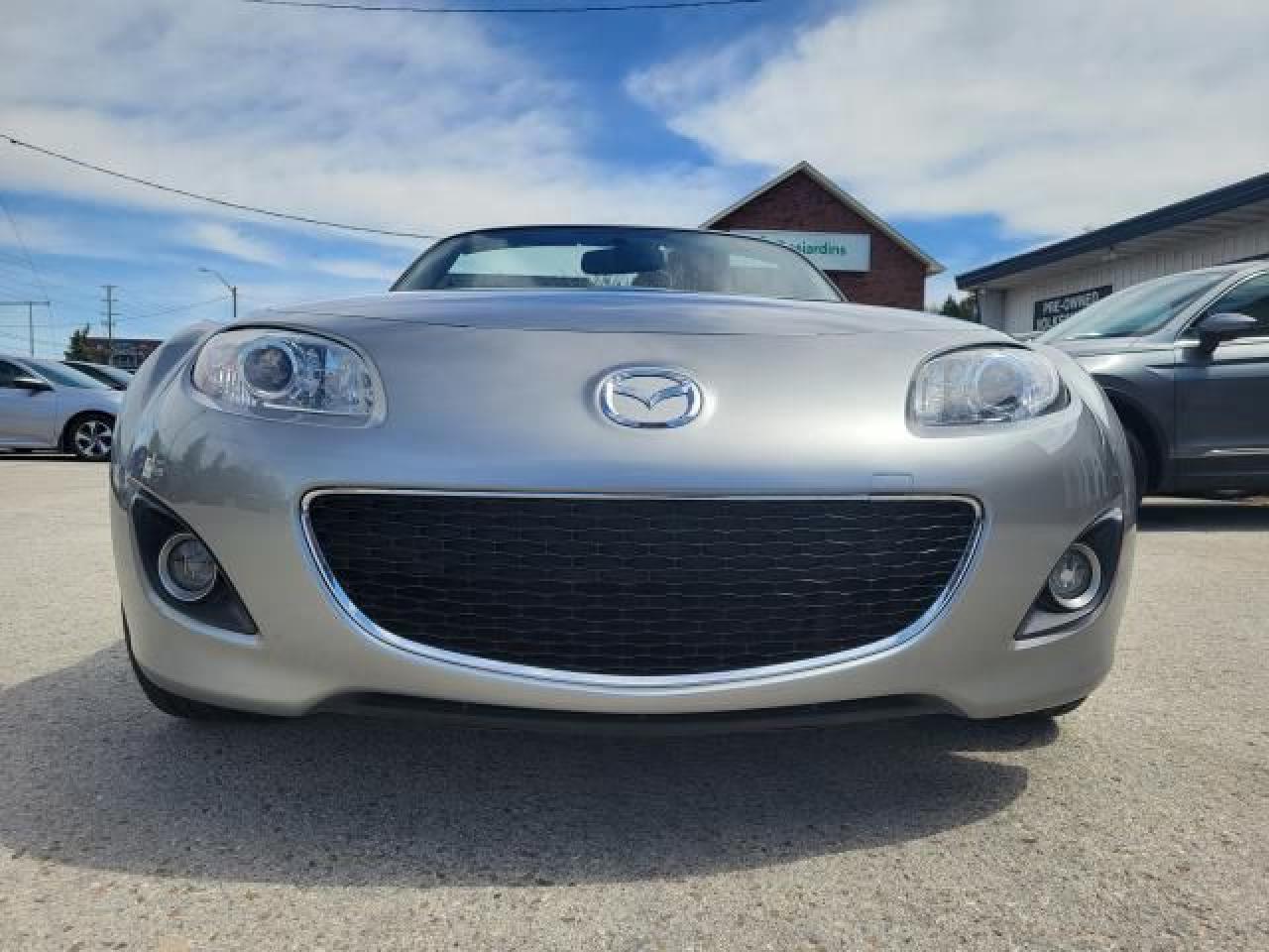 2010 Mazda Miata MX-5 Grand Touring PRHT Photo8