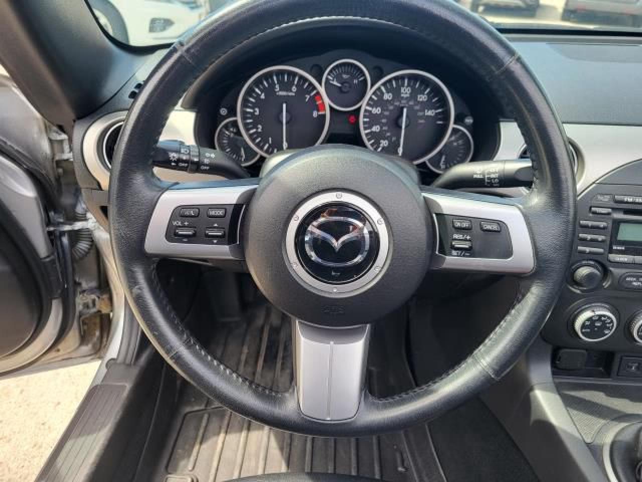 2010 Mazda Miata MX-5 Grand Touring PRHT Photo10