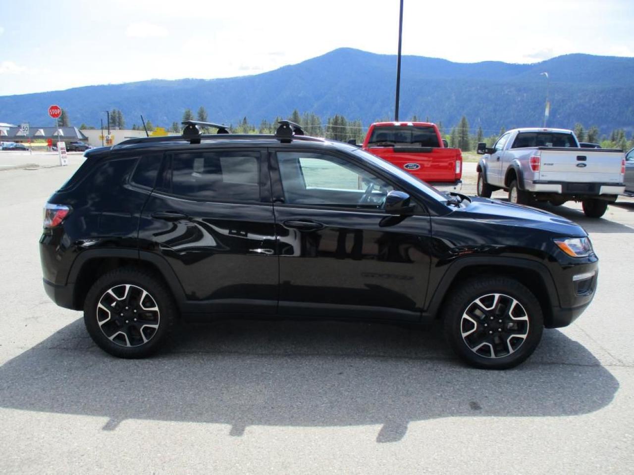 2021 Jeep Compass Sport 4WD Photo3