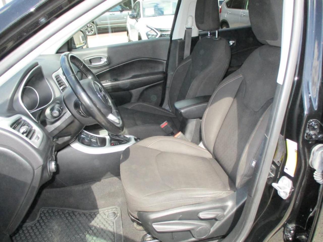 2021 Jeep Compass Sport 4WD Photo11