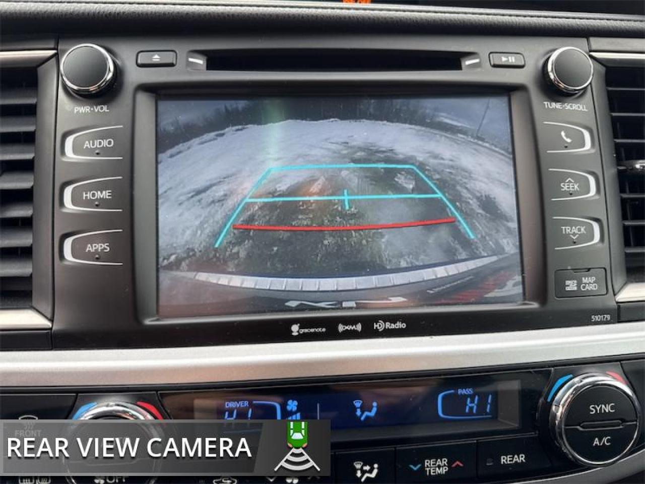 2018 Toyota Highlander XLE AWD  Sunroof - $283 B/W Photo