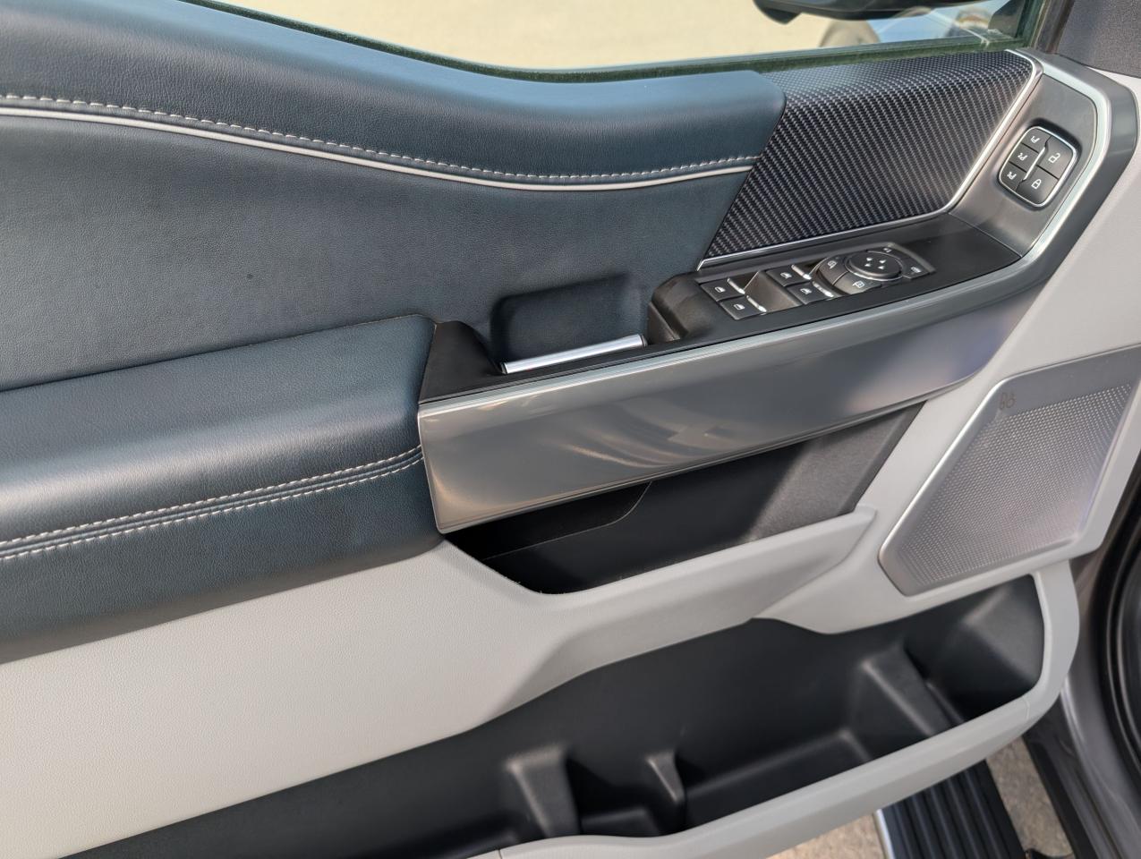 2022 Ford F-150 Limited  Photo5