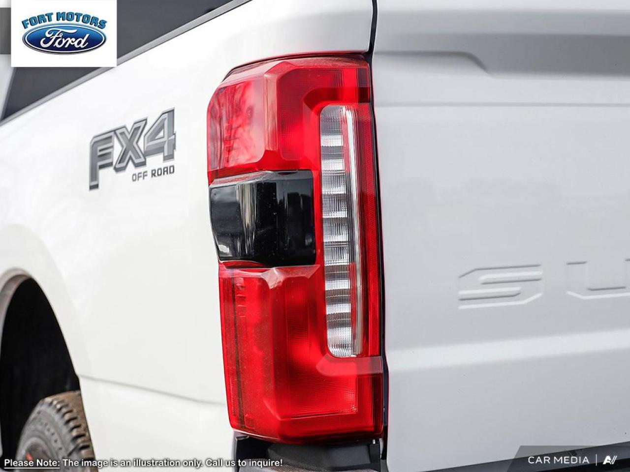 2025 Ford SUPERDUTY F-350® Lariat® Photo5