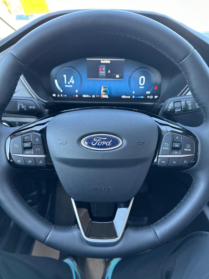 2024 Ford Escape Platinum Photo5