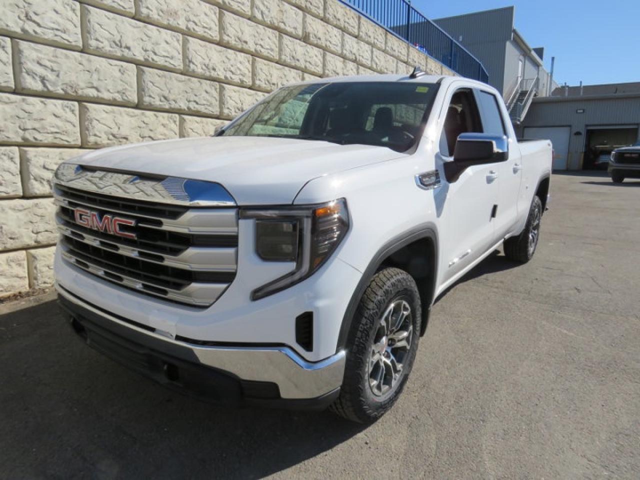 New 2025 GMC Sierra 1500 SLE for sale in Fredericton, NB