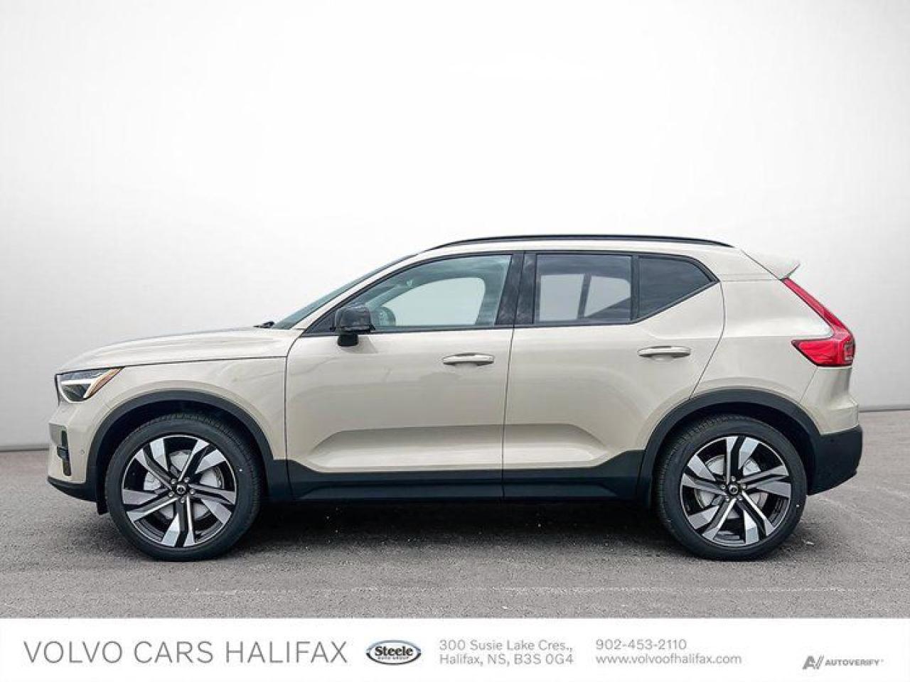 New 2025 Volvo XC40 Plus Dark Theme for sale in Halifax, NS