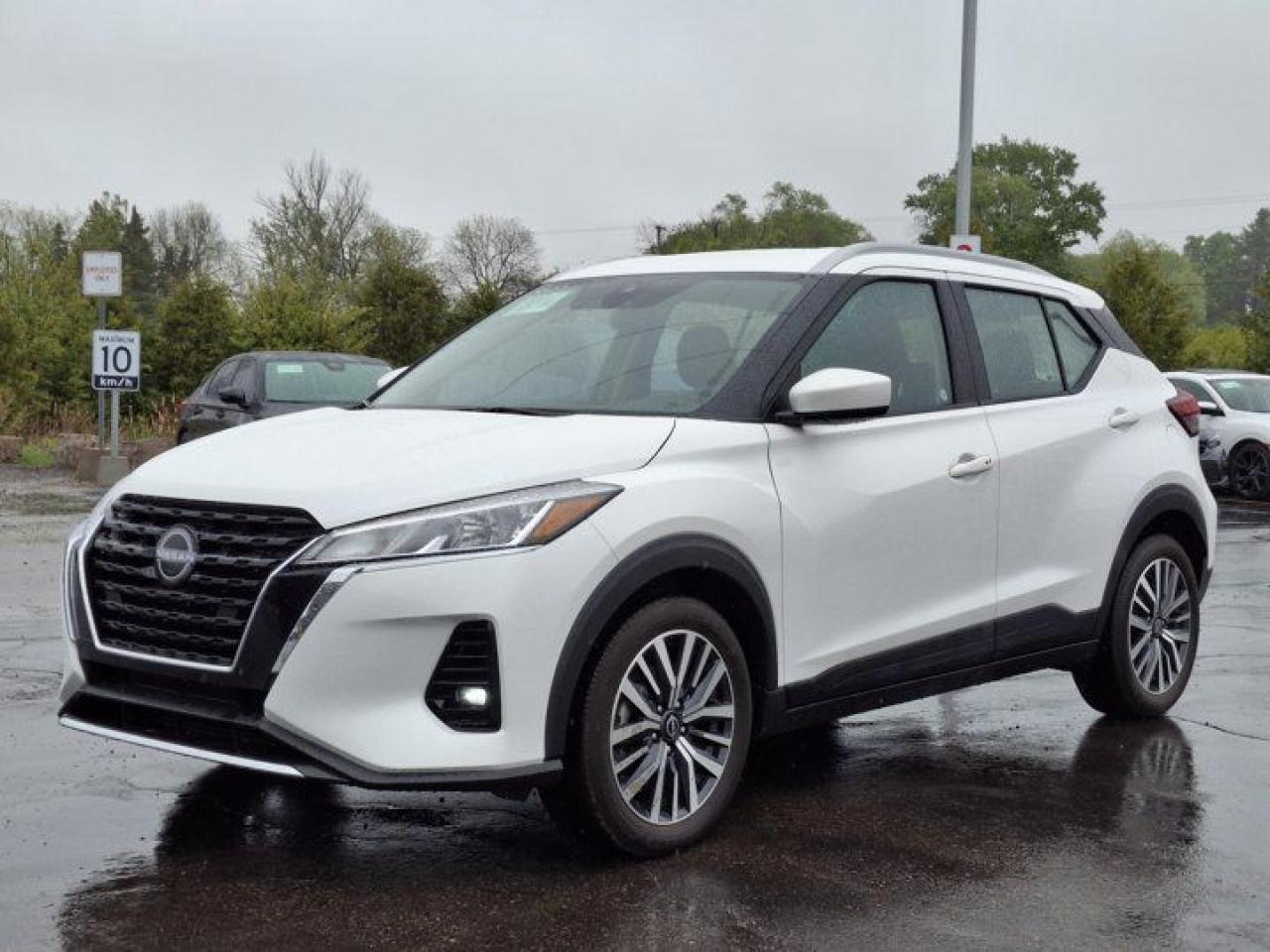 Used 2023 Nissan Kicks SV | Apple CarPlay | Android Auto | Adaptive Cruise Control | Heated Seats | Remote Start & More ! for sale in Guelph, ON