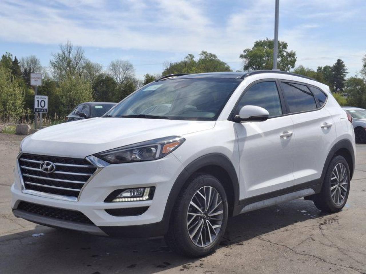 Used 2020 Hyundai Tucson LuxuryAWD | 2.4L | Leather | Pano Roof | Heated Steering + Seats | Power Seat | CarPlay | and More ! for sale in Guelph, ON